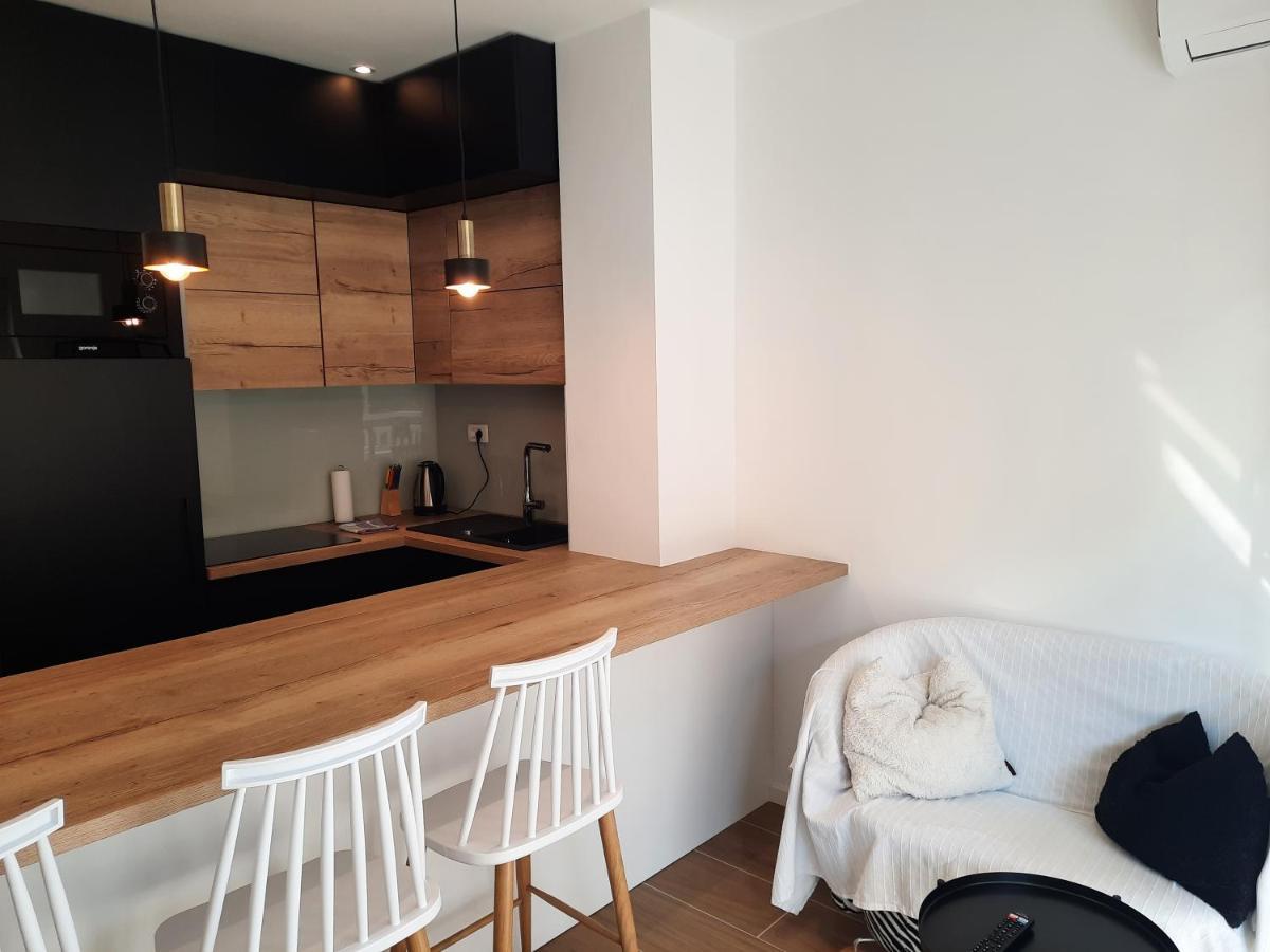 Holiday Apartments & Rooms สปลิท ภายนอก รูปภาพ